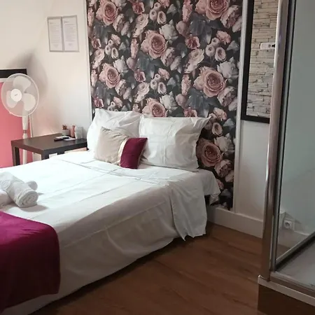 Appartamento Charming Studio In A Prestigious Neighborhood 6th Floor, No Elevator *